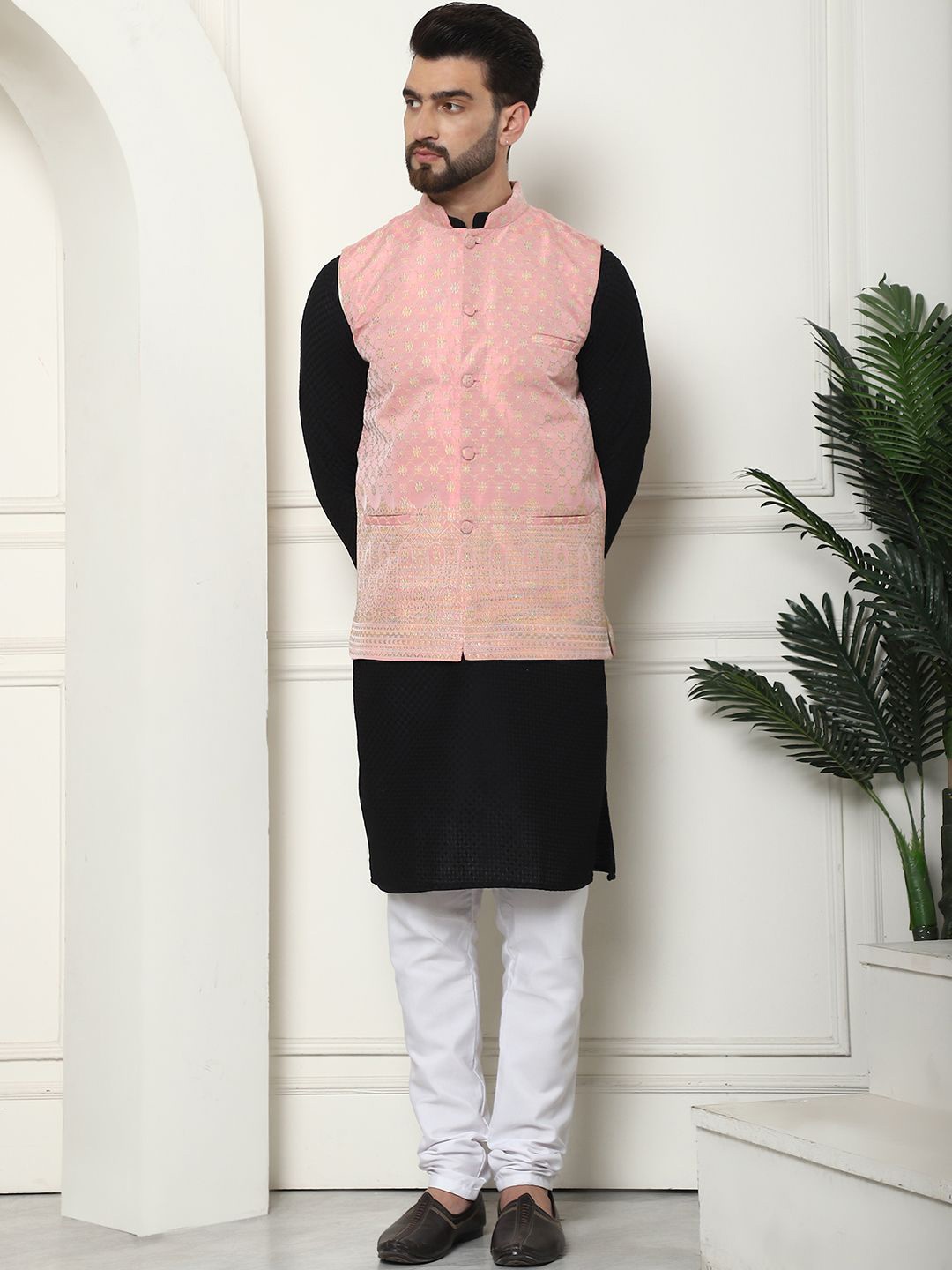 

SOJANYA Men Embroidered Regular Thread Work Pure Cotton Kurta with Churidar, Black
