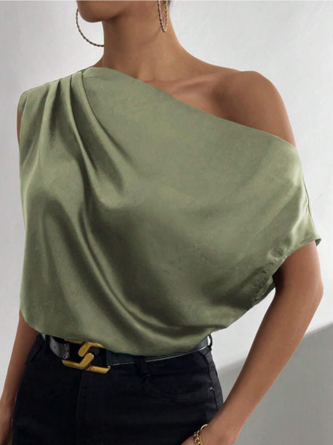 

StyleCast Women Solid Green One Shoulder Extended Sleeves Satin Top