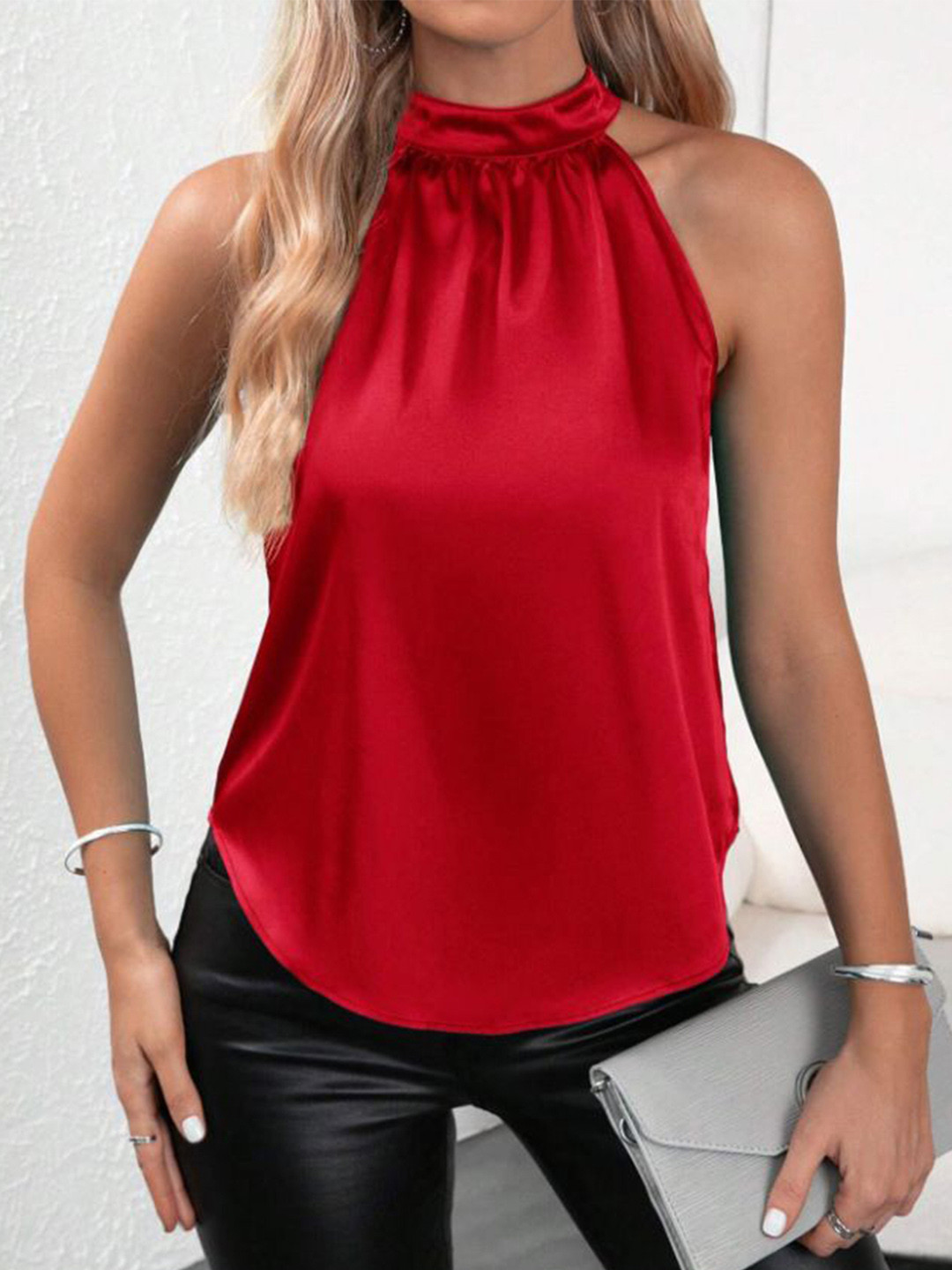 

StyleCast Halter Neck Solid Top, Red