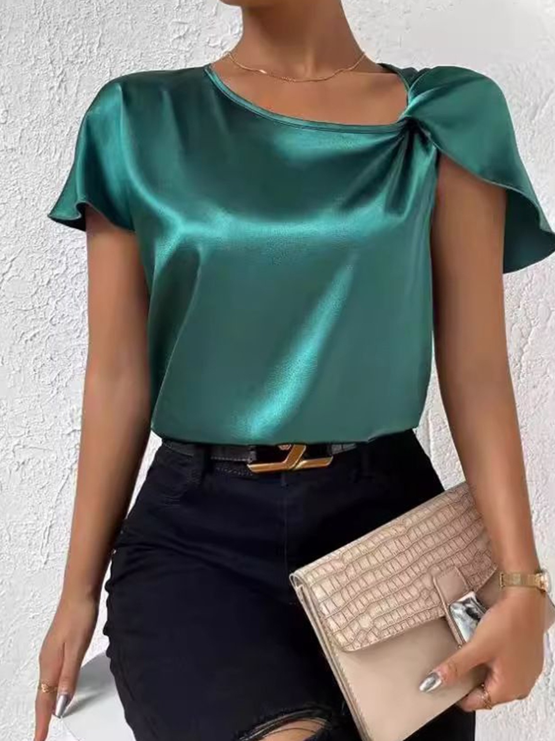 

StyleCast Women Solid Green Extended Sleeves Satin Top