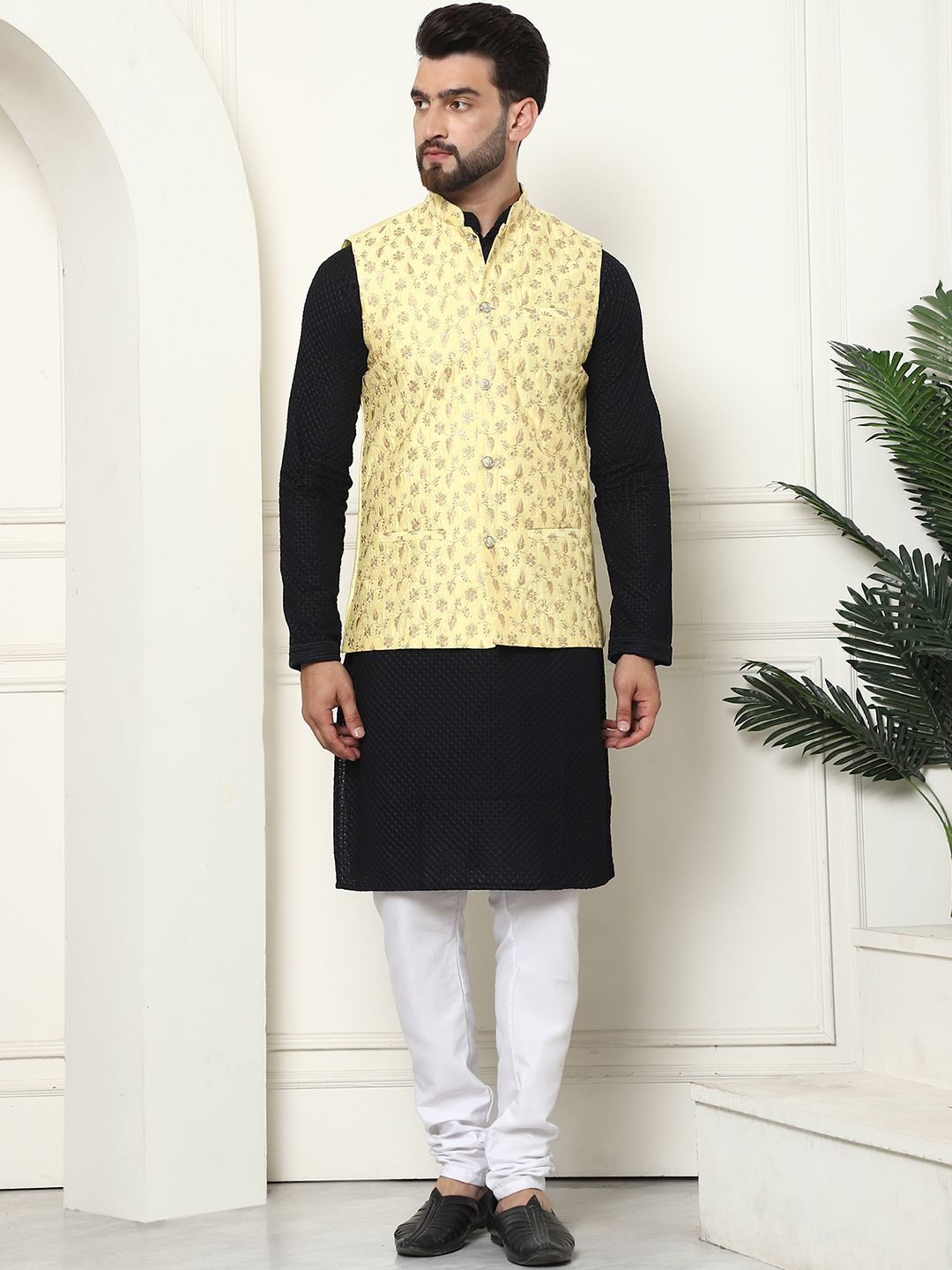 

SOJANYA Woven Design Regular Pure Cotton Kurta with Churidar & Nehru Jacket, Black