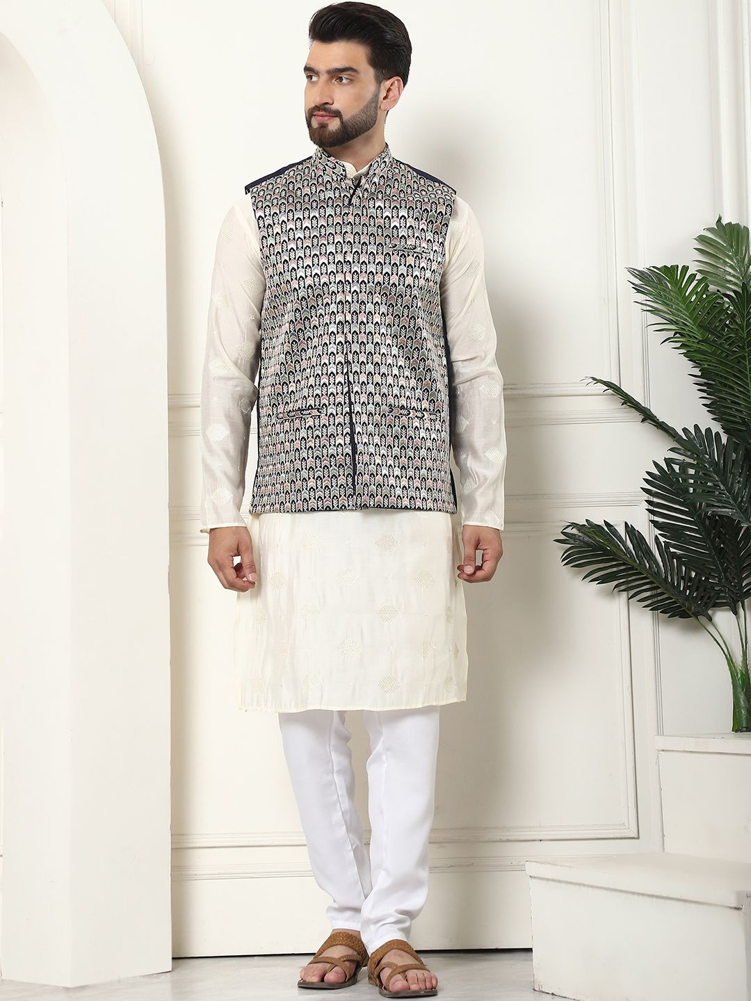 

SOJANYA Regular Kurta with Churidar & Nehru Jacket, Cream