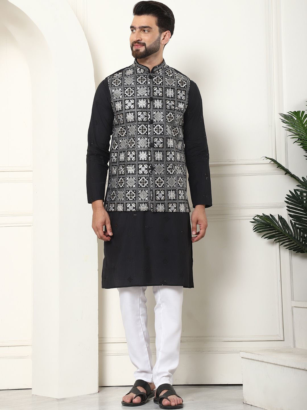

SOJANYA Floral Embroidered Thread Work Cotton Silk Kurta With Churidar & Nehru Jacket, Black