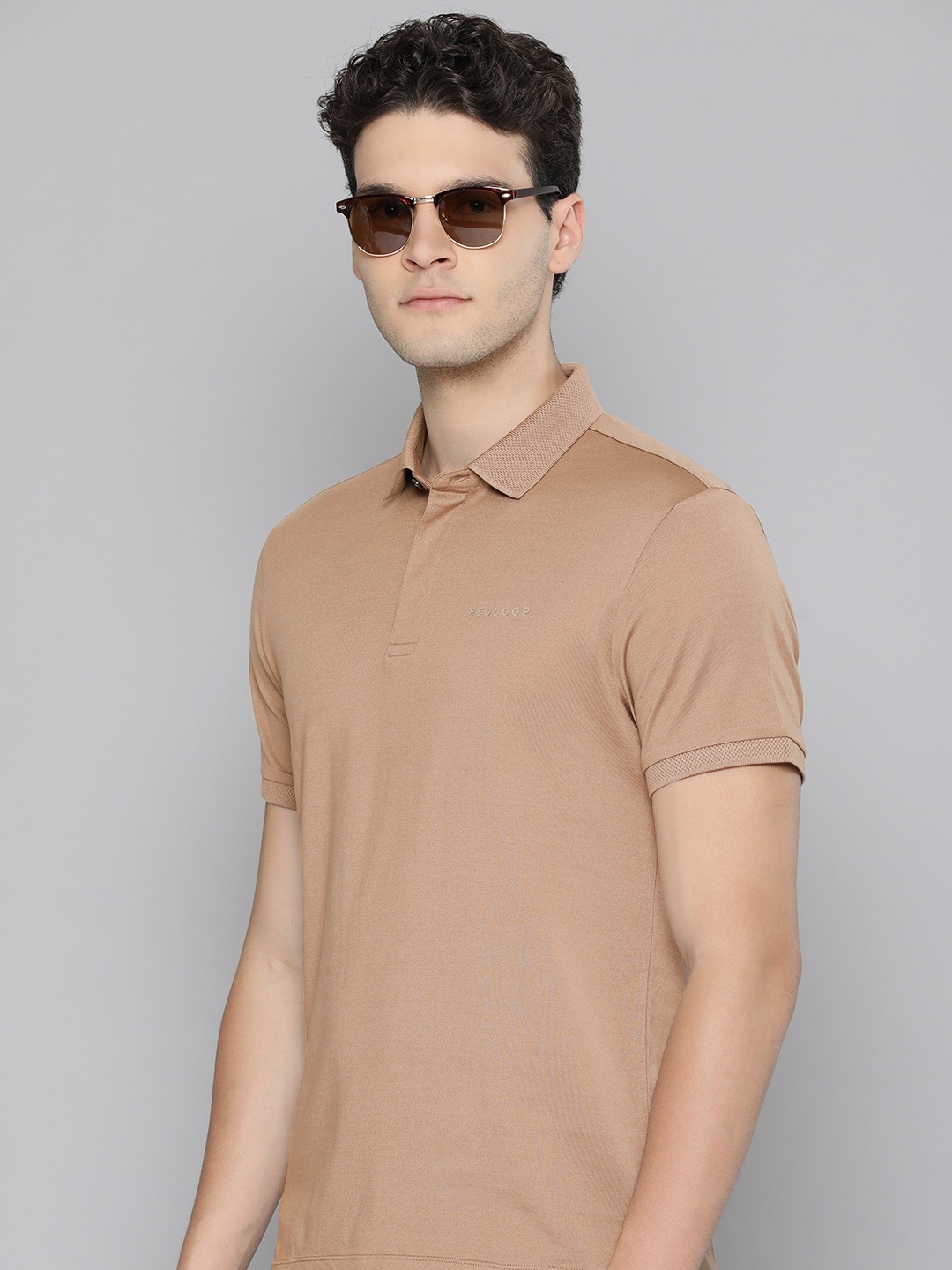 

Levis Slim Fit Pure Cotton Polo Collar T-shirt, Beige