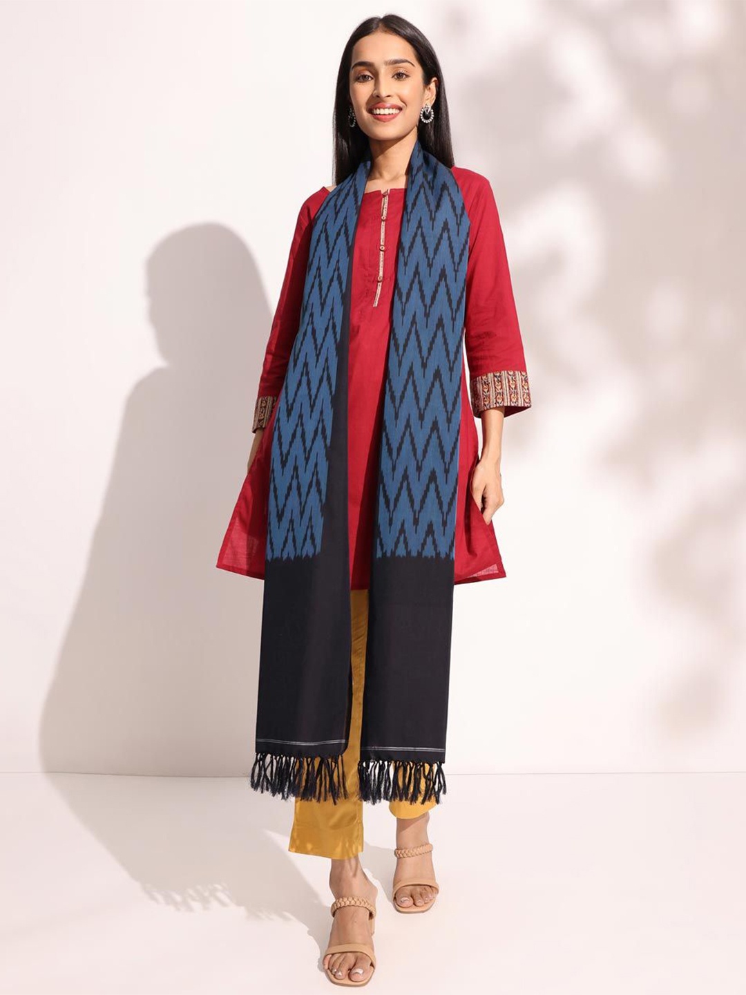 

Fabindia Geometric Printed Dupatta, Navy blue