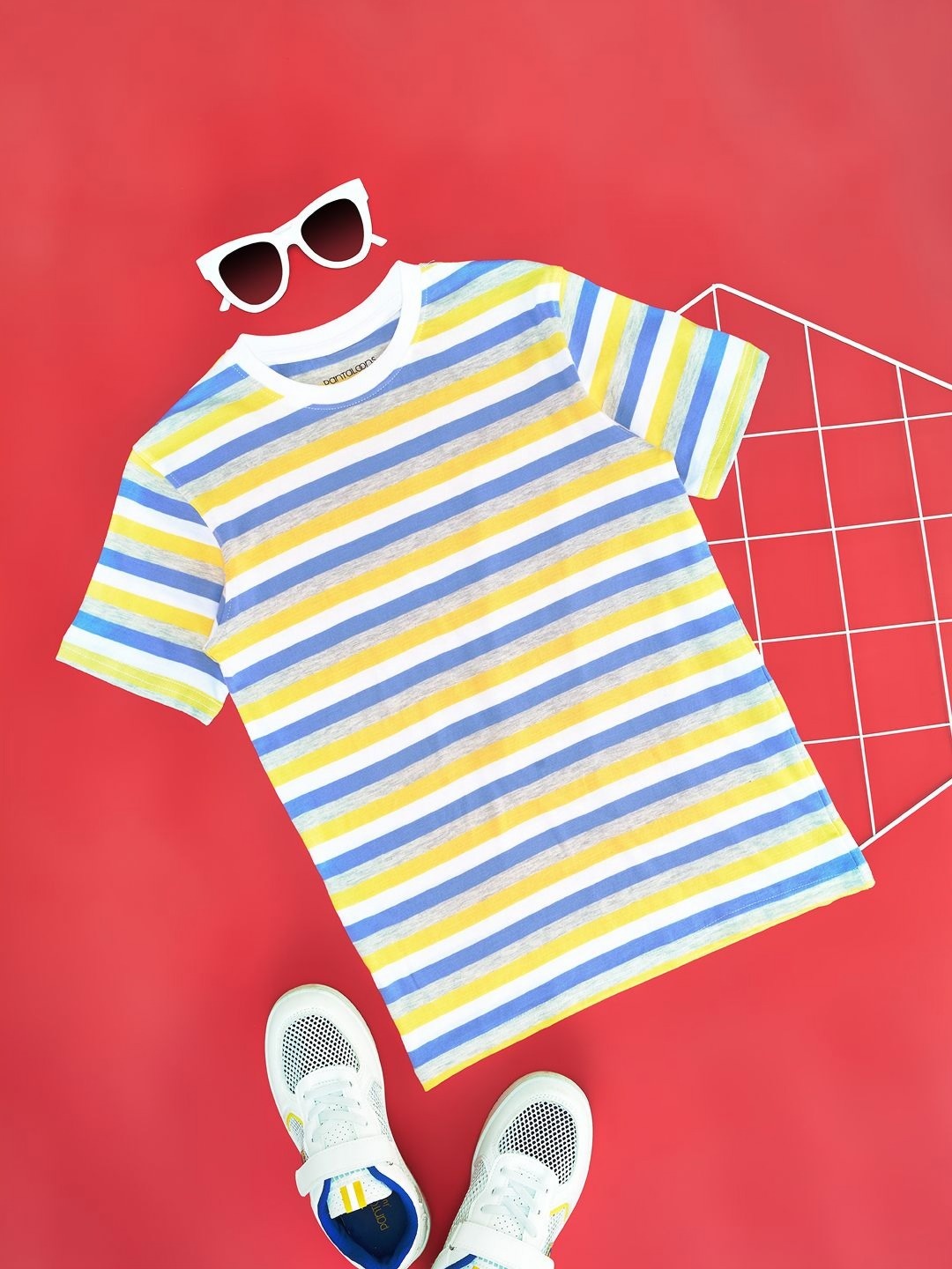 

Pantaloons Junior Boys Striped Round Neck T-shirt, Navy blue