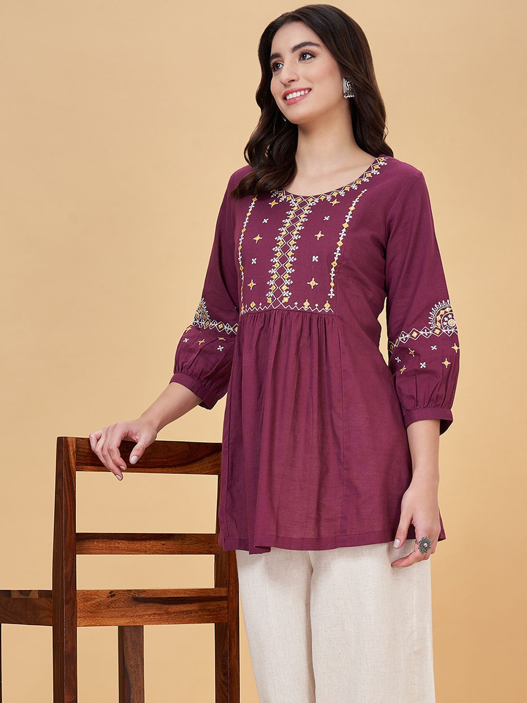 

RANGMANCH BY PANTALOONS Solid Embroidered Tunic, Red