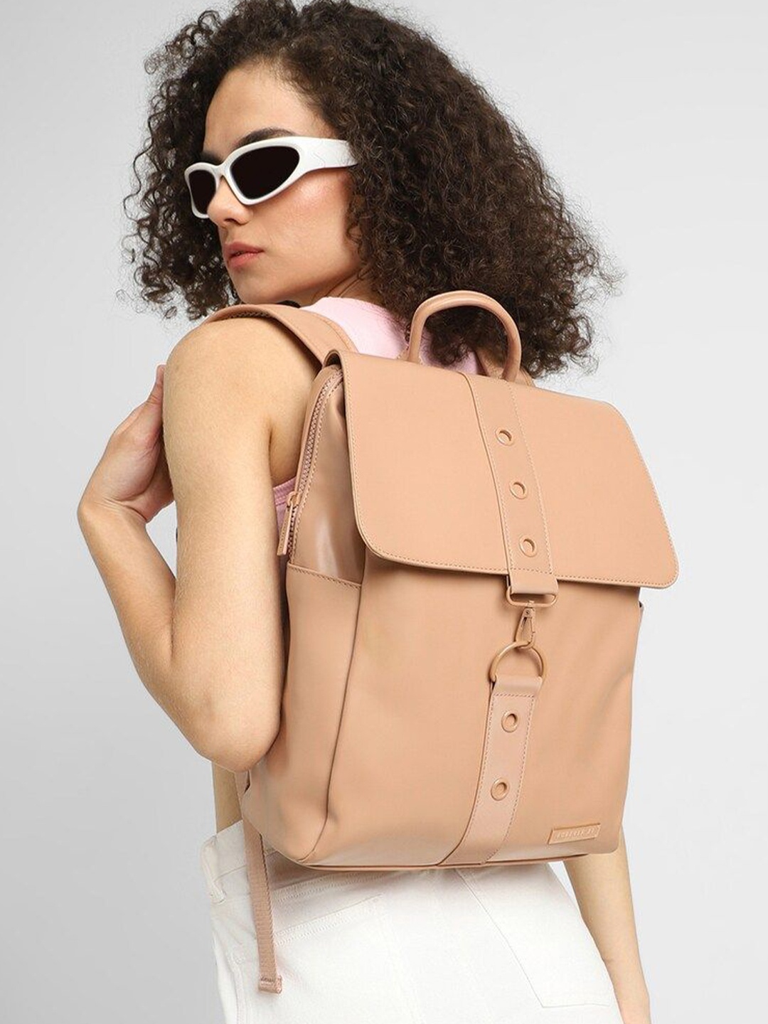 

FOREVER 21 Women Backpack, Peach