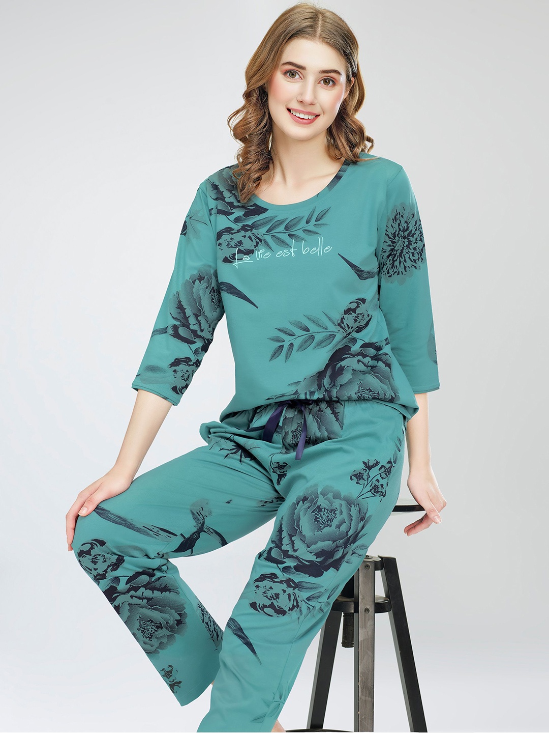 

Zeyo Floral Printed Round Neck Pure Cotton Night Suit, Sea green