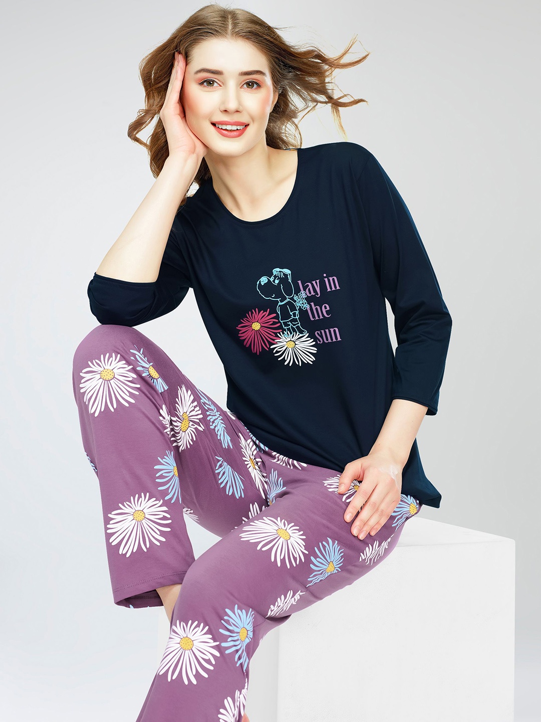 

Zeyo Floral Printed Round Neck Pure Cotton Night suit, Navy blue