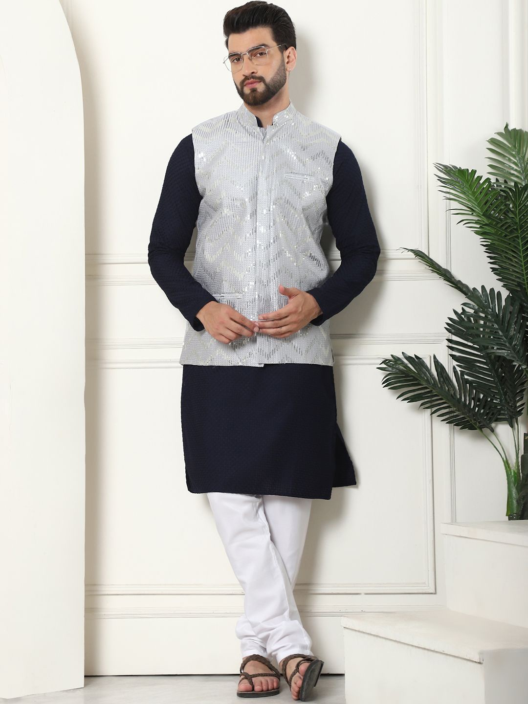 

SOJANYA Regular Sequinned Pure Cotton Straight Kurta with Churidar, Navy blue