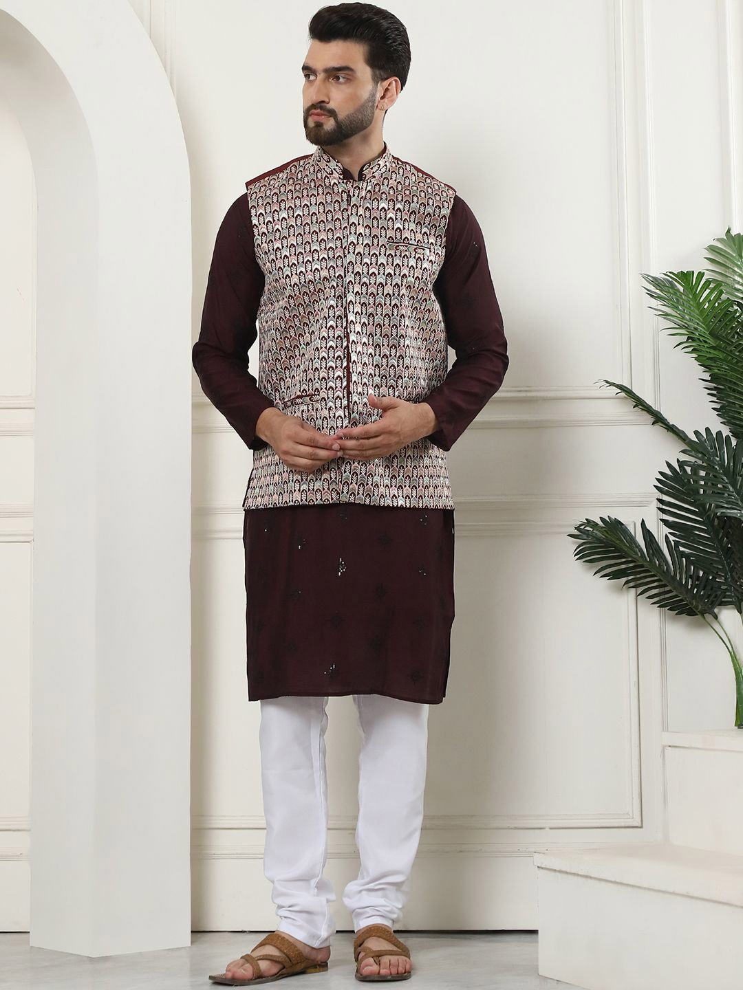 

SOJANYA Floral Embroidered Regular Kurta with Churidar & Nehru Jacket, Purple