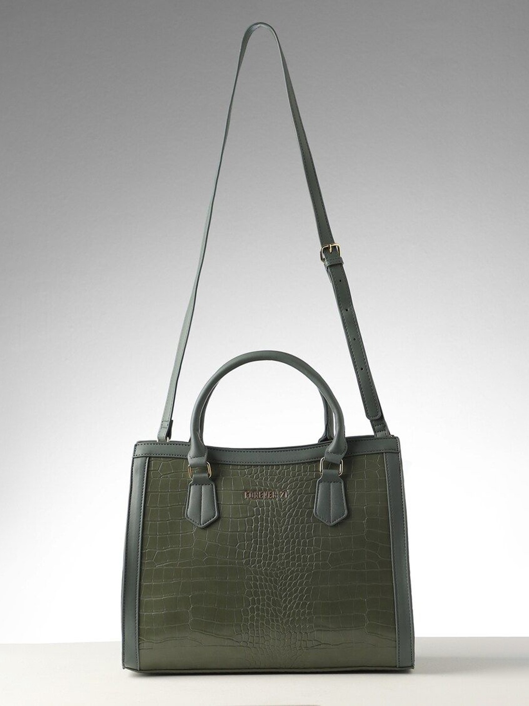 

FOREVER 21 Textured PU Oversized Structured Handheld Bag, Olive