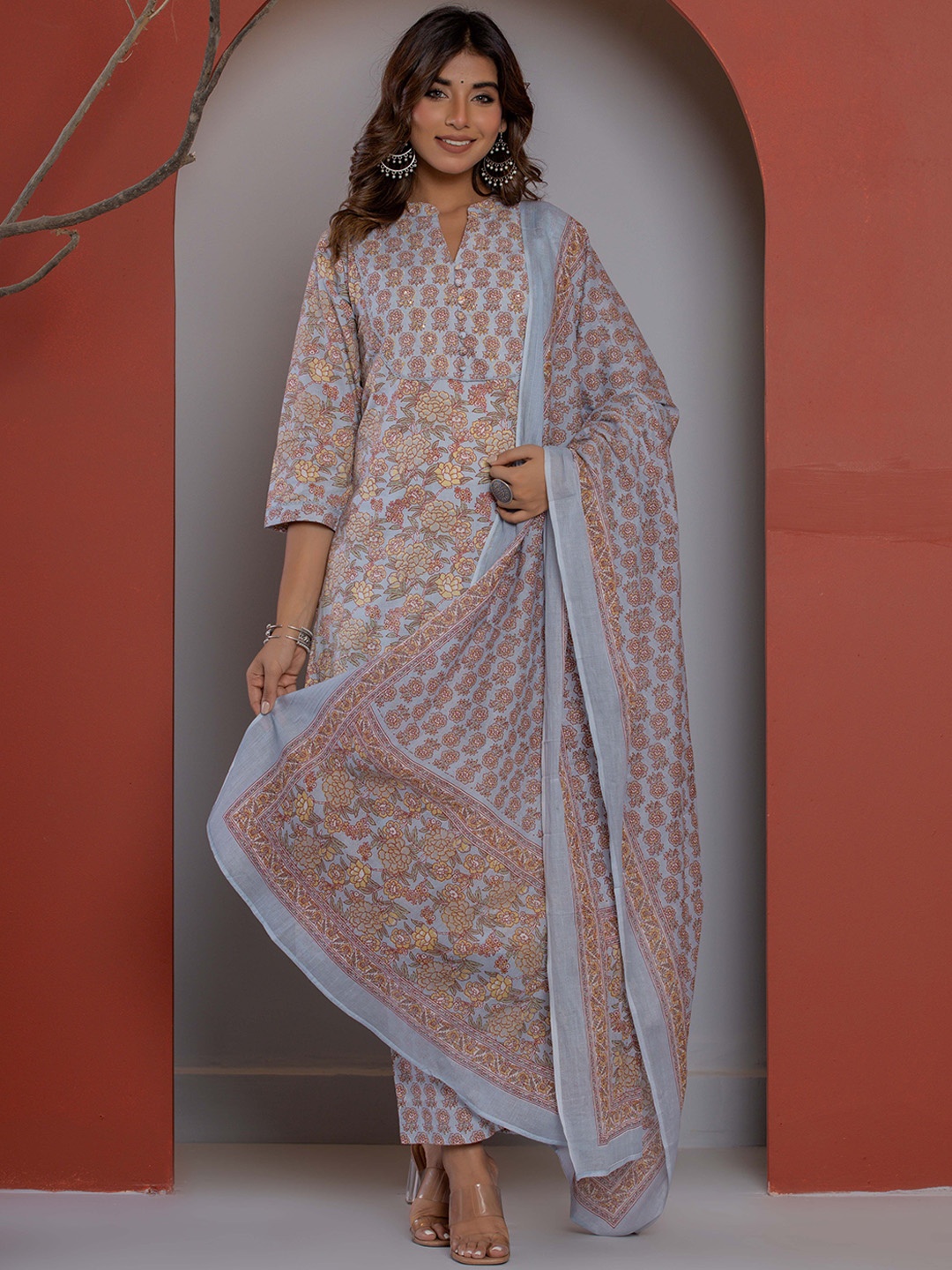 

SHOOLIN Floral Printed Regular Pure Cotton Kurta with Trousers & Dupatta, Blue