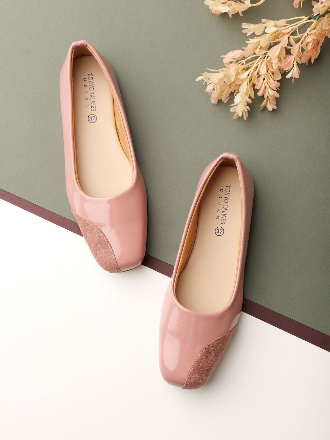 

Tokyo Talkies Colourblocked Ballerinas Flats, Peach