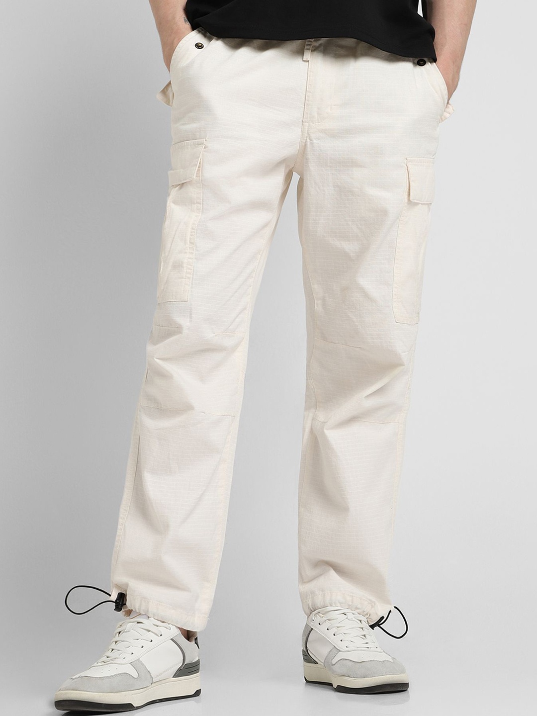 

FOREVER 21 Men Cargos Trousers, Cream