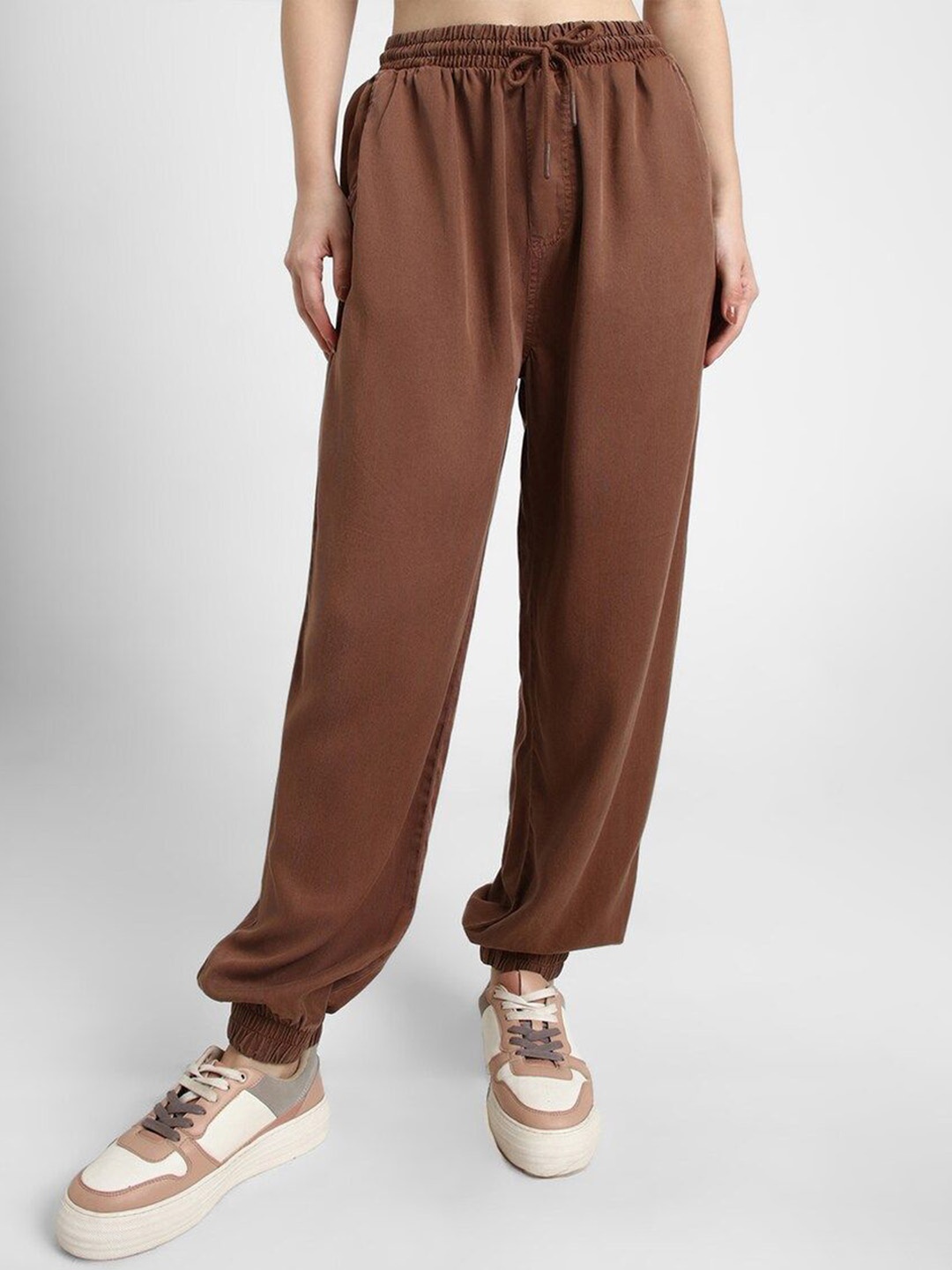 

FOREVER 21 Women Mid-Rise Joggers Trousers, Brown