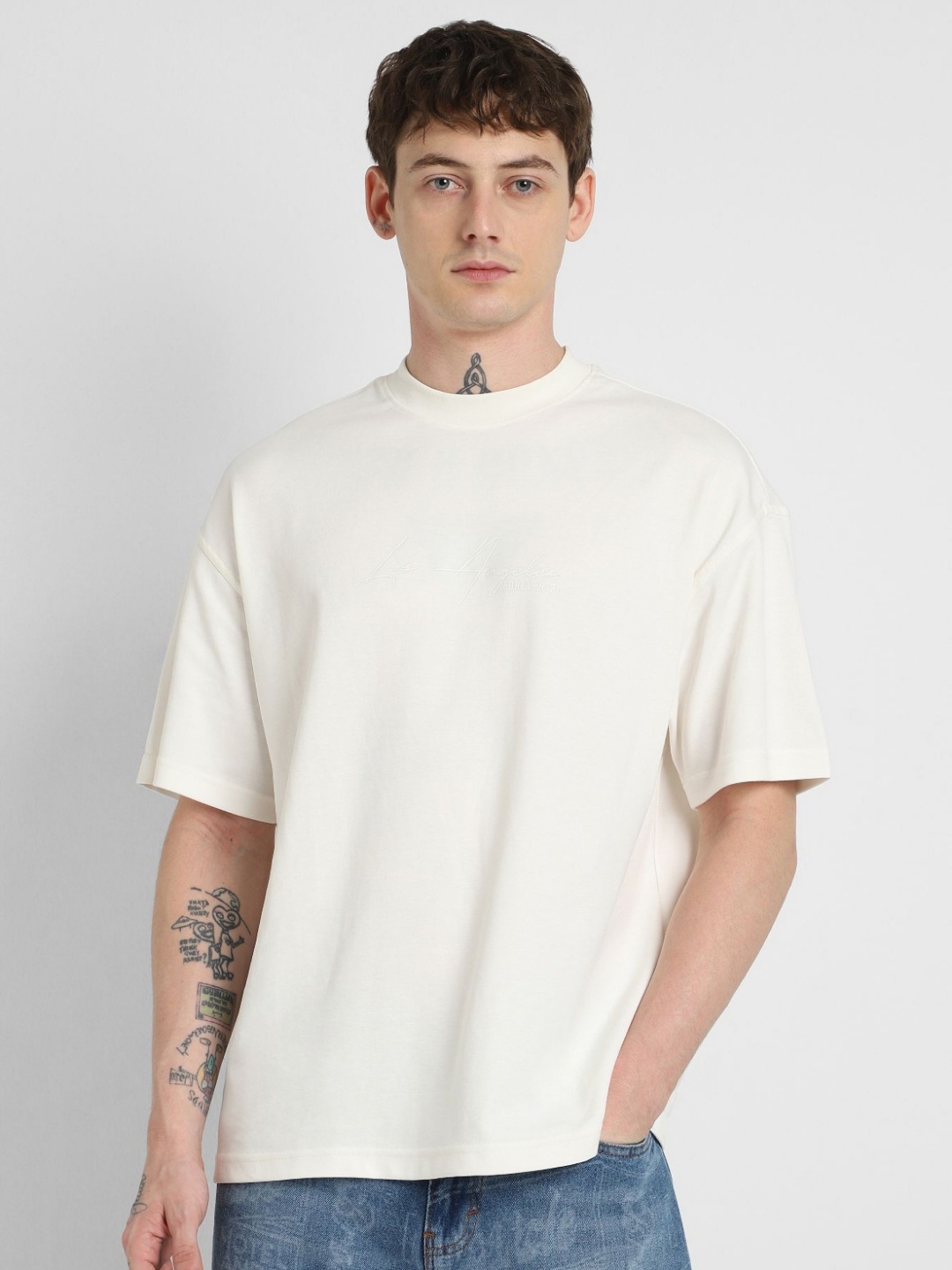 

FOREVER 21 Men Solid Round Neck Cotton Oversized T-shirt, Cream