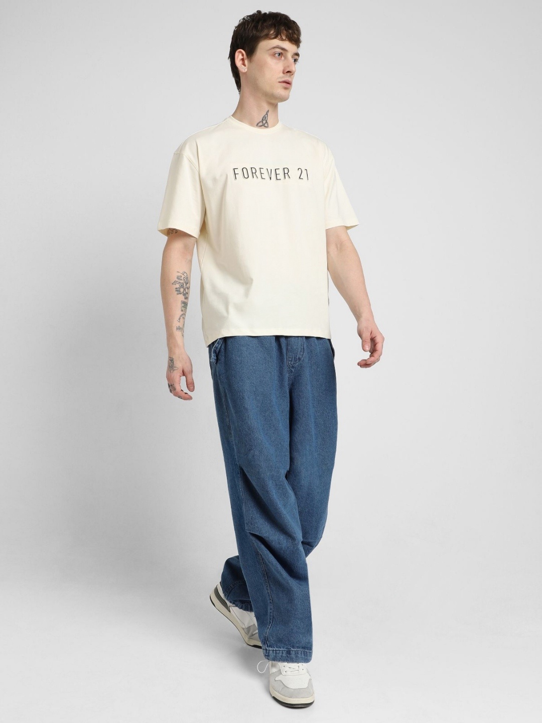 

FOREVER 21 Men Graphic Printed Round Neck Cotton Oversized T-shirt, Cream