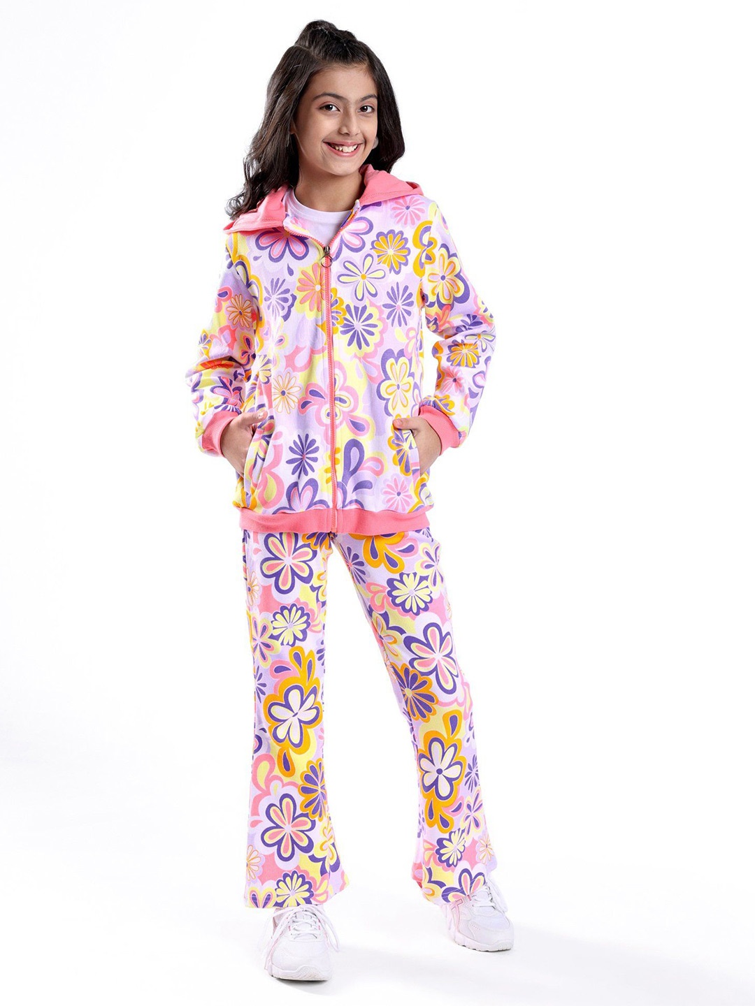 ARIAS By LARA DUTTA Girls Printed Pure Cotton Sweatshirt With Trousers, White