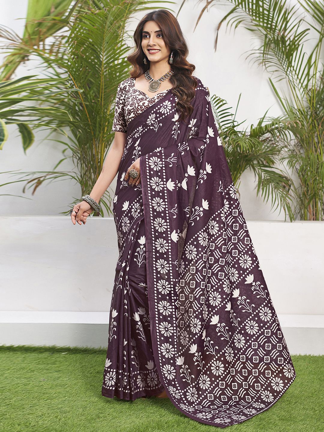 

Mitera Ethnic Motif Block Print Saree, Purple