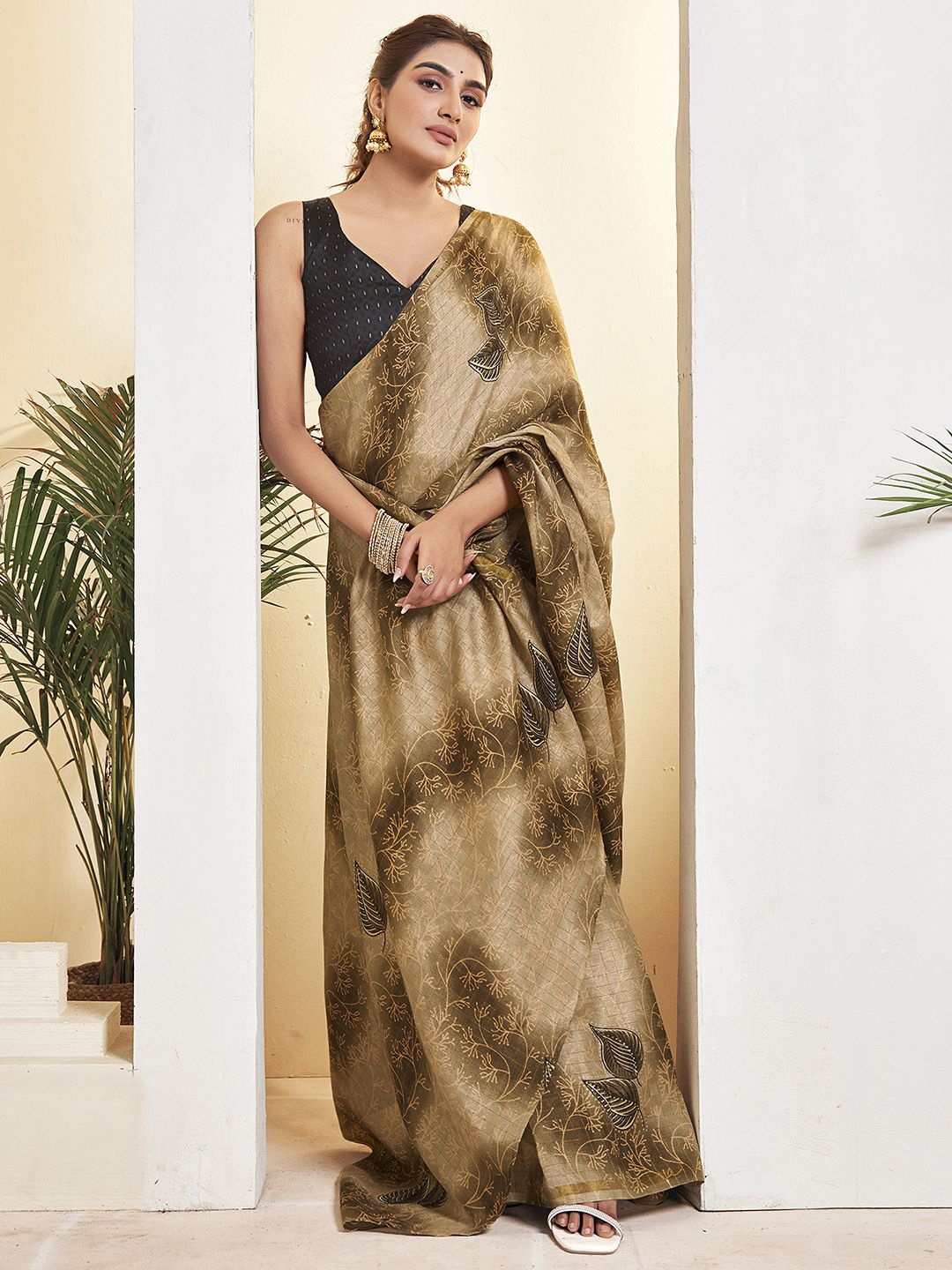 

Mitera Ethnic Motifs Ready to Wear Maheshwari Saree, Green