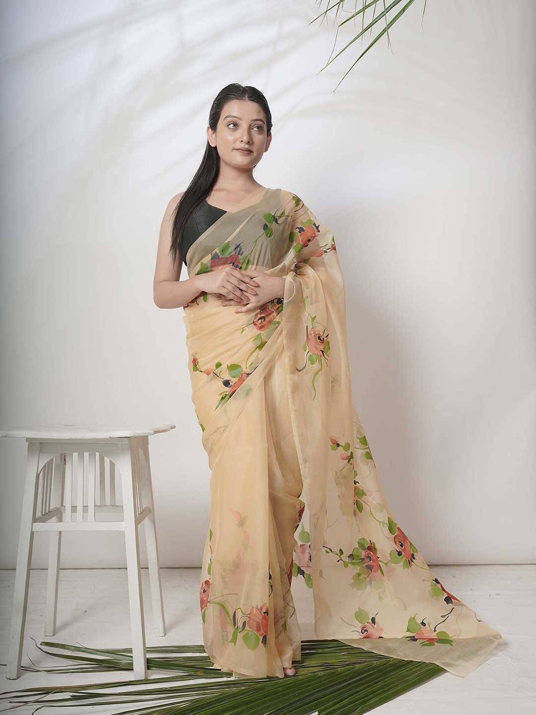 

HUTS AND LOOMS Floral Organza Saree, Beige