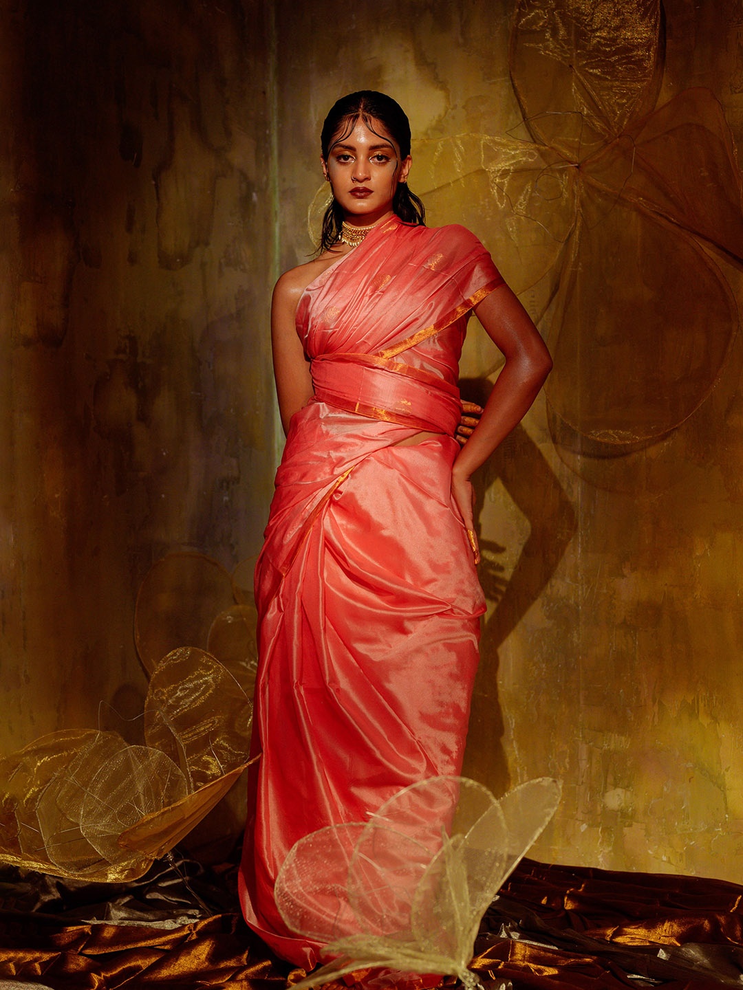 

HUTS AND LOOMS Woven Design Zari Pure Silk Saree, Pink