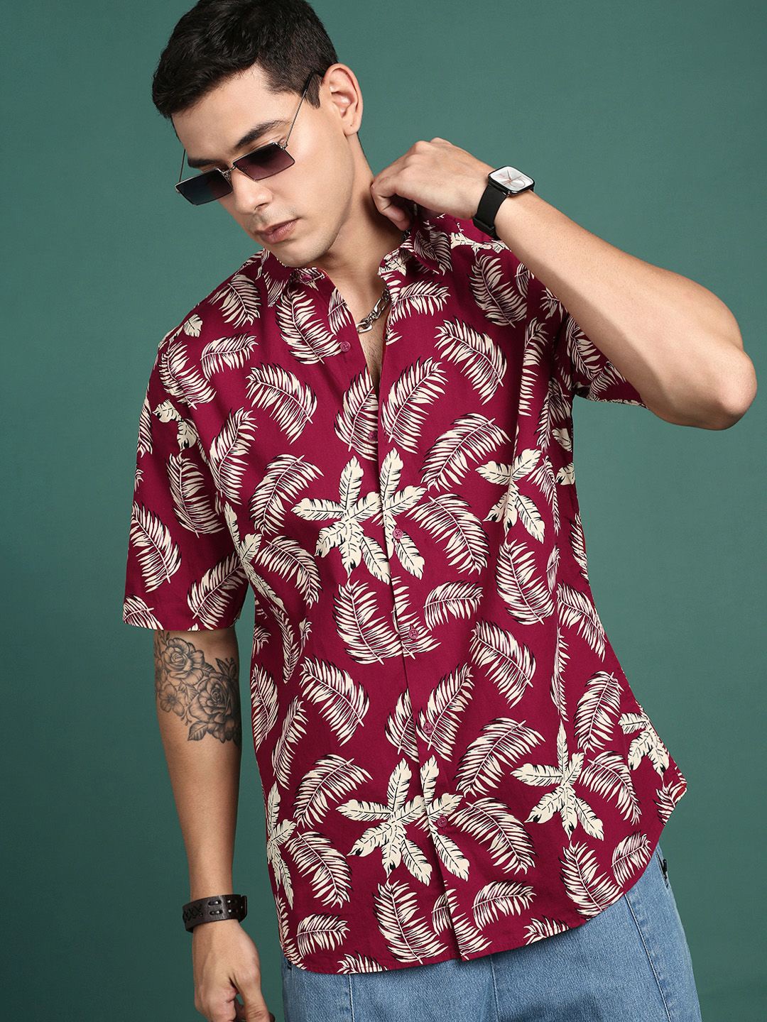 

SHOWOFF Men Tropical Printed Cotton Standard Slim Fit Casual Shirt, Maroon