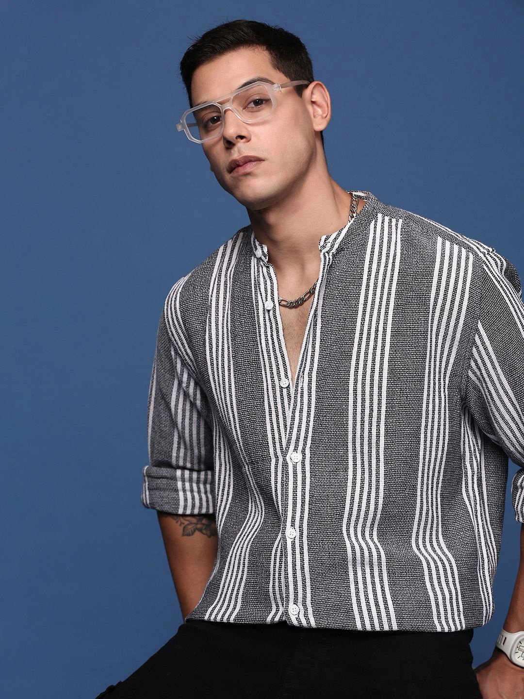 

SHOWOFF Men Striped Cotton Standard Slim Fit Casual Shirt, Grey