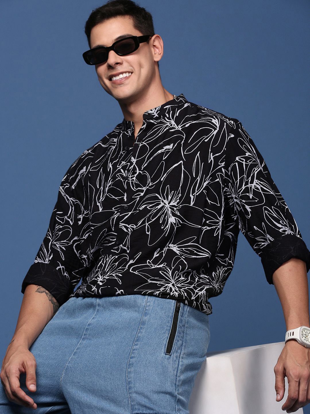

SHOWOFF Men Premium Slim Fit Opaque Printed Mandarin Collar Casual Shirt, Black