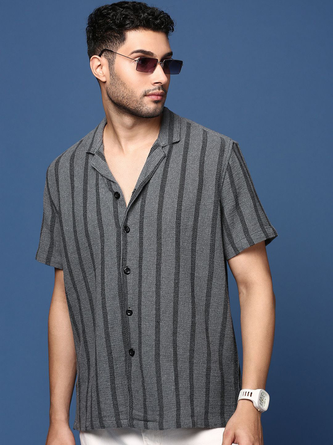 

SHOWOFF Men Standard Opaque Striped Casual Shirt, Charcoal