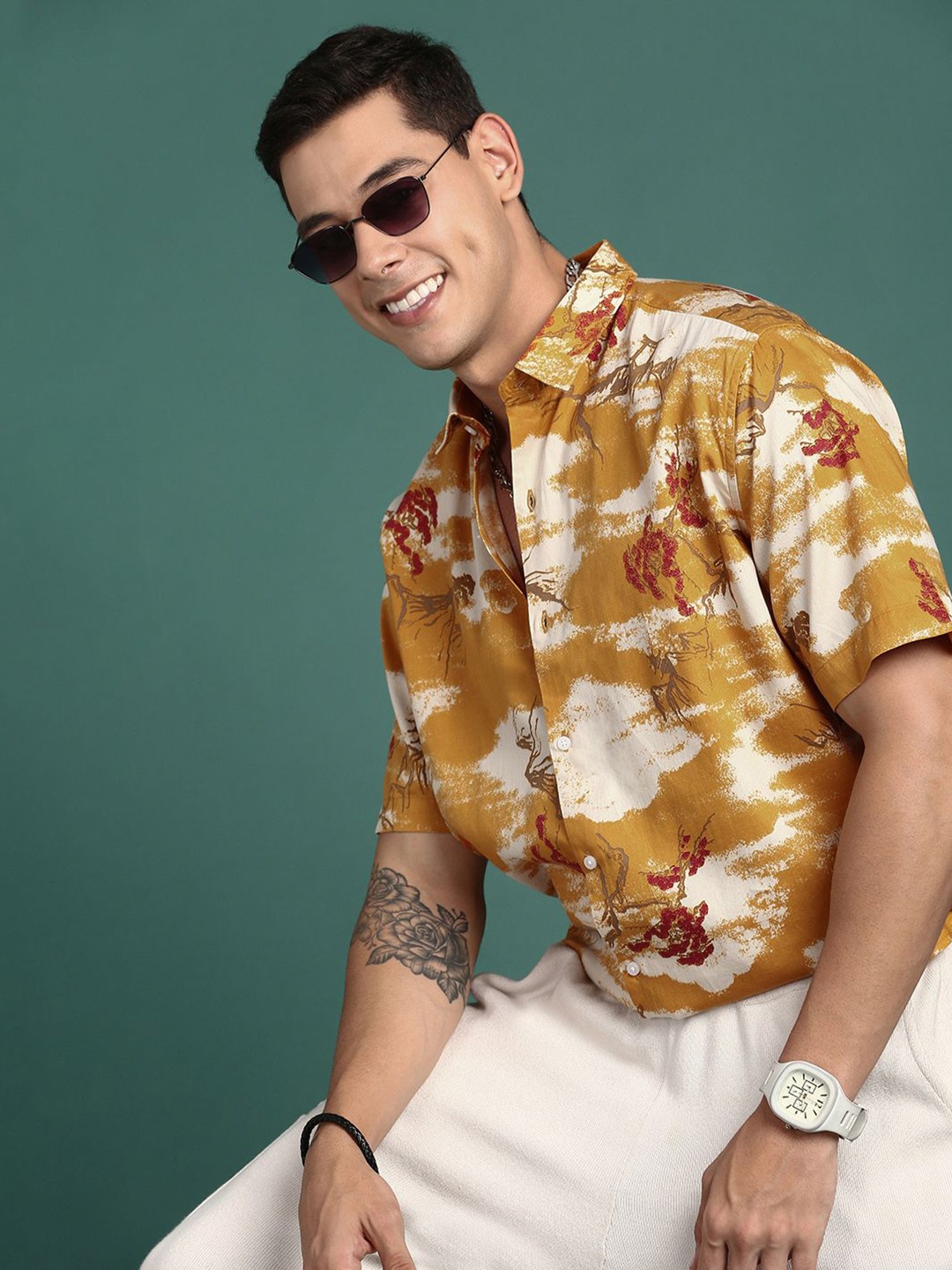 

SHOWOFF Men Floral Printed Cotton Standard Slim Fit Casual Shirt, Mustard