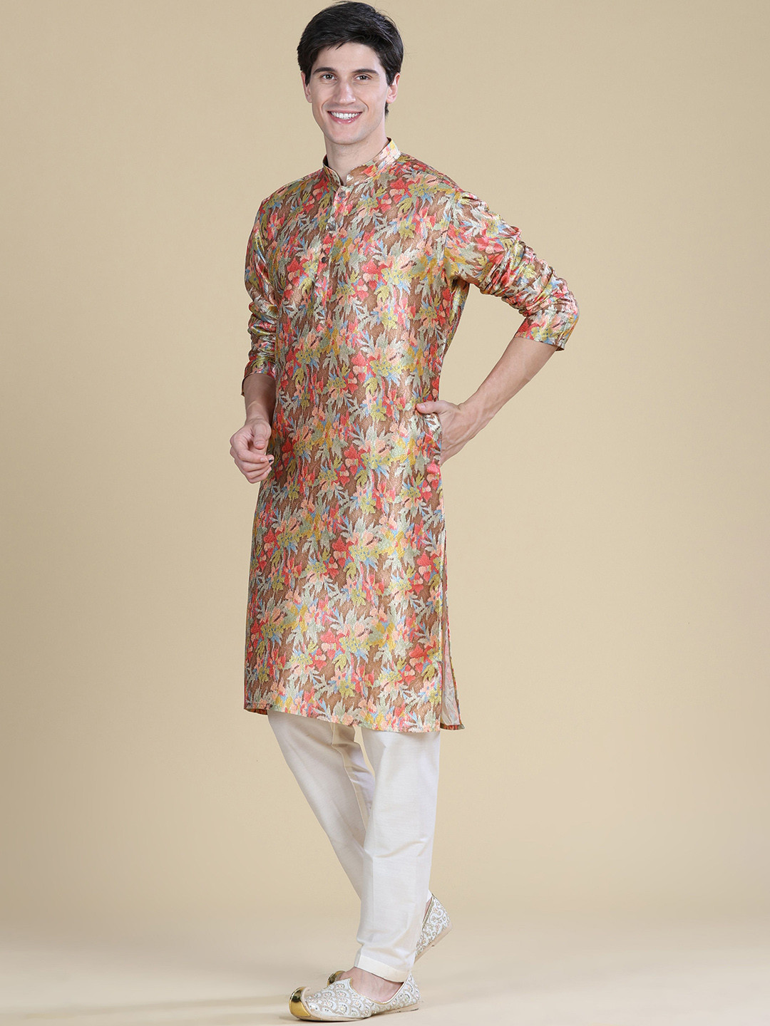 

Anouk Floral Printed Mandarin Collar Straight Kurta, Brown
