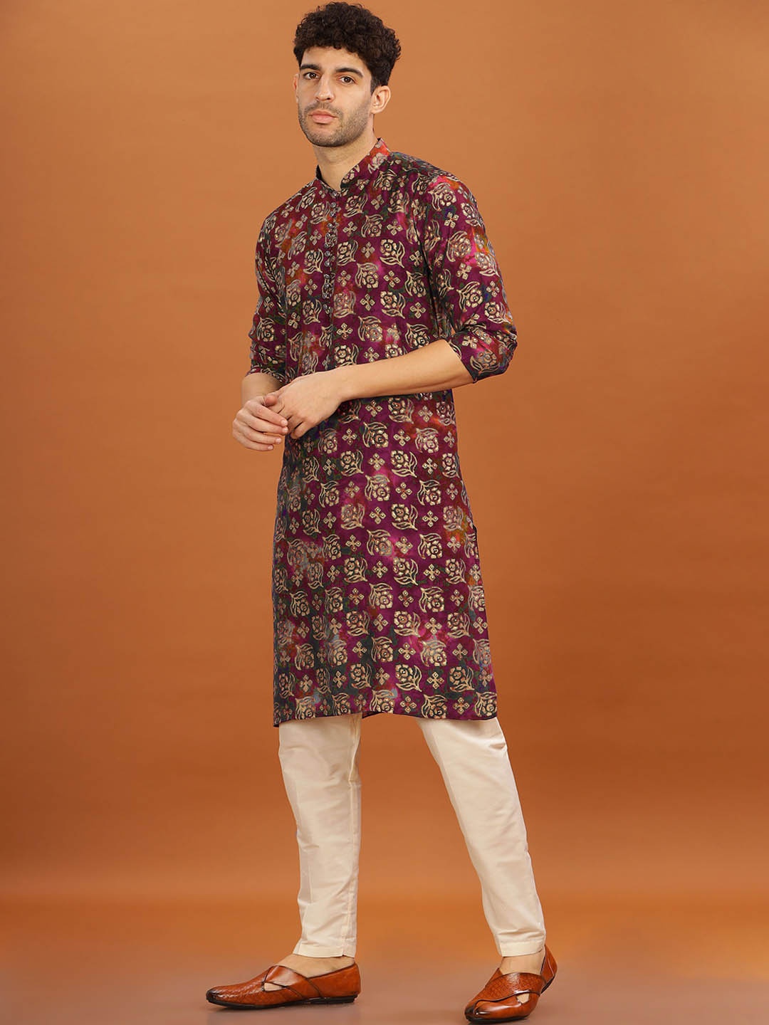 

Anouk Floral Printed Mandarin Collar Straight Kurta, Purple