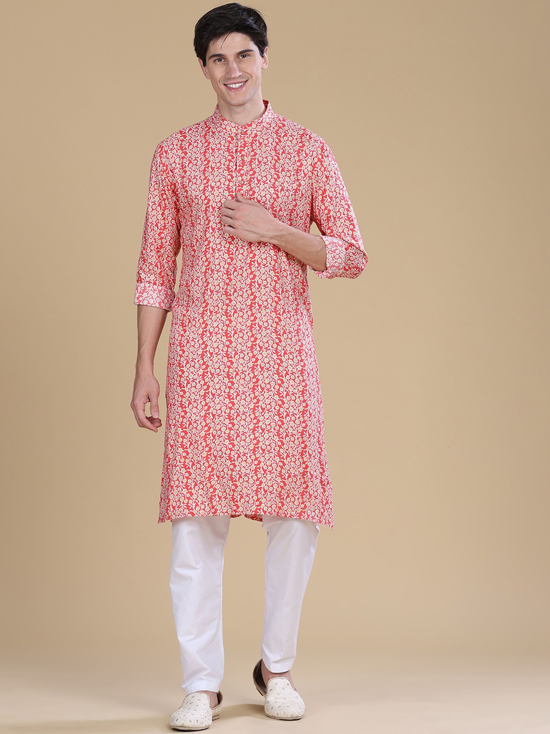 

Anouk Floral Printed Mandarin Collar Cotton straight Kurta, Pink