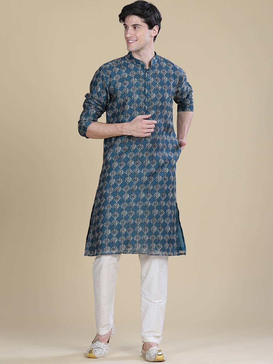 

Anouk Ethnic Motifs Printed Mandarin Collar Chanderi Silk Kurta, Blue