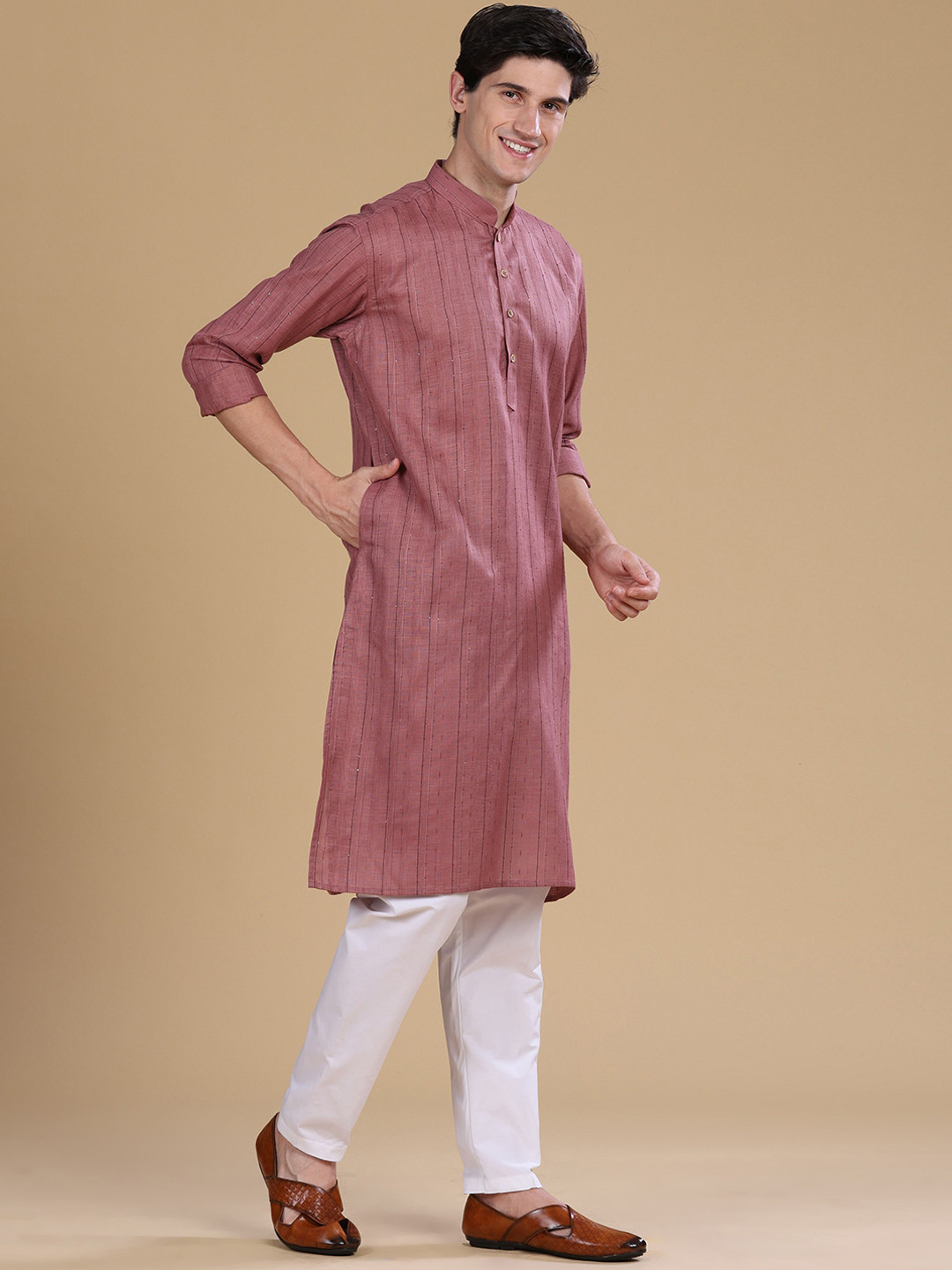 

Anouk Thread Work Kurta, Pink