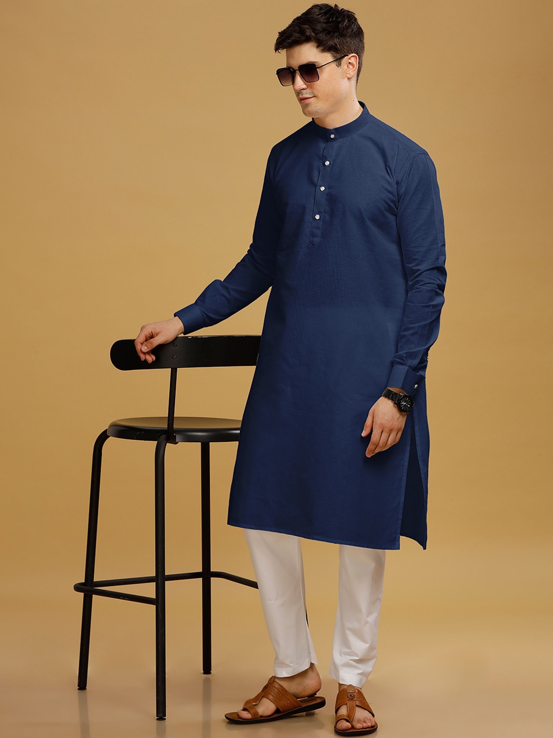 

Anouk Pure Cotton Solid Kurta, Navy blue