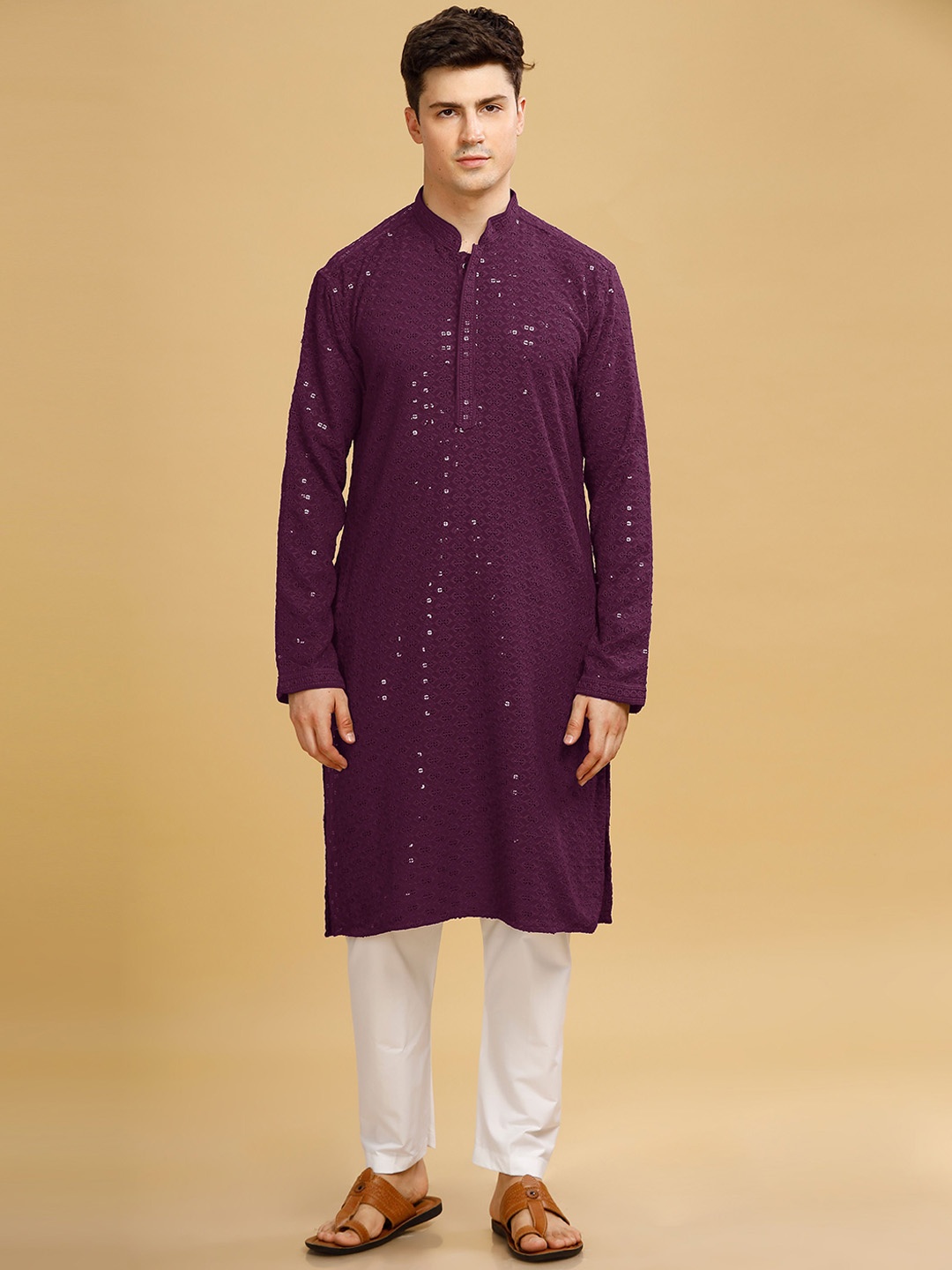 

Anouk Pure Cotton Geometric Sequence Embroidered Kurta, Purple