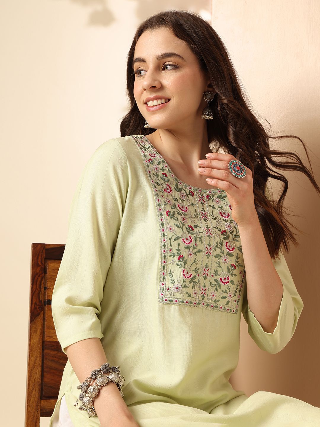 

Anouk Round Neck Thread Work Straight Kurta, Lime green