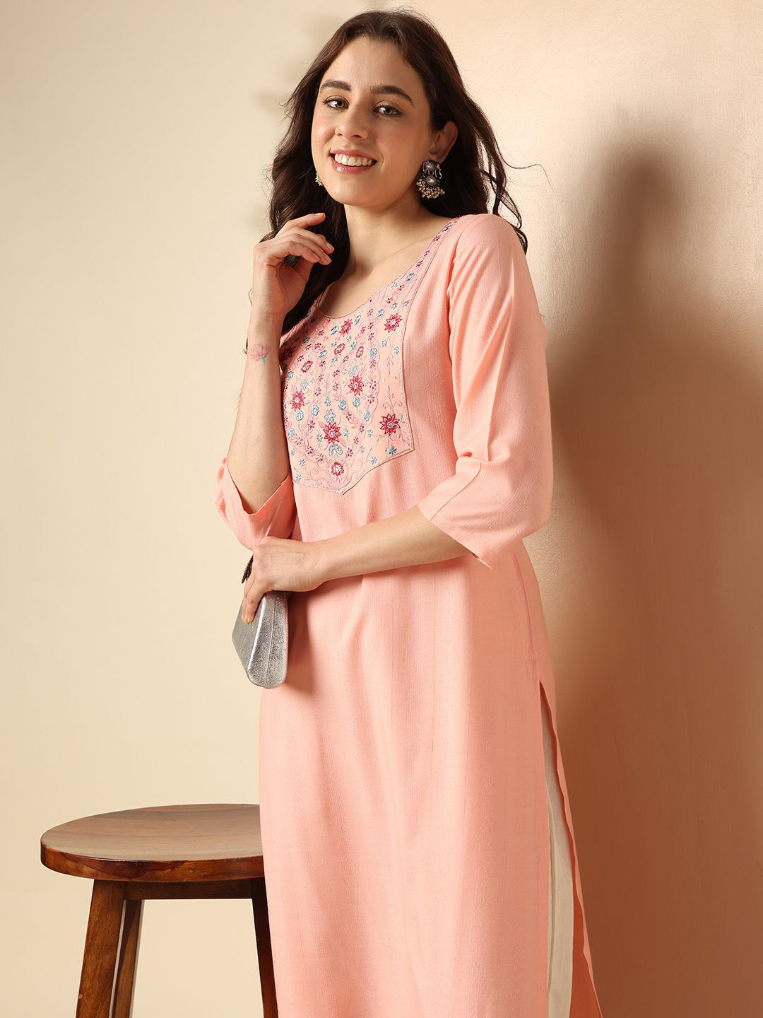 

Anouk Floral Yoke Design Round Neck Straight Kurta, Pink