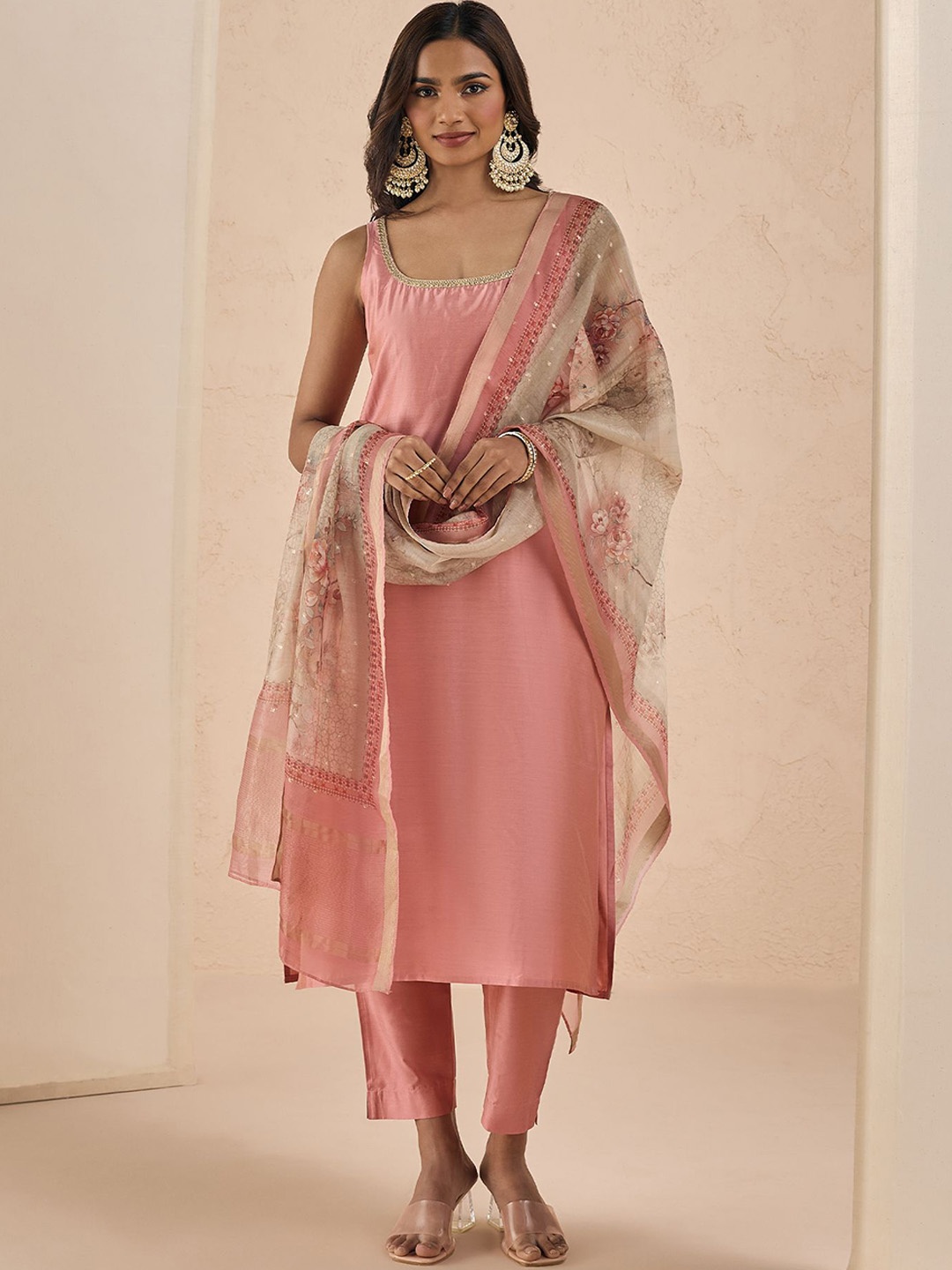 

Likha Shoulder Straps Sequinned Straight Kurta with Trousers & Dupatta, Pink