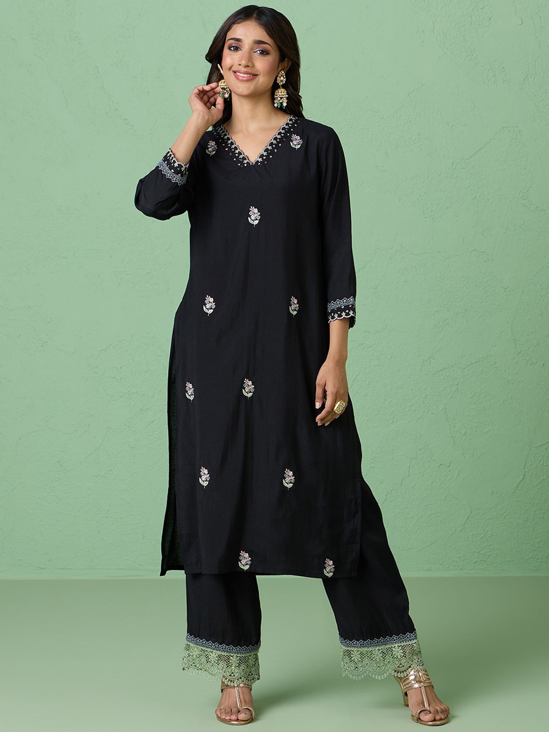 

Likha Floral Embroidered Straight Kurta with Palazzos, Black