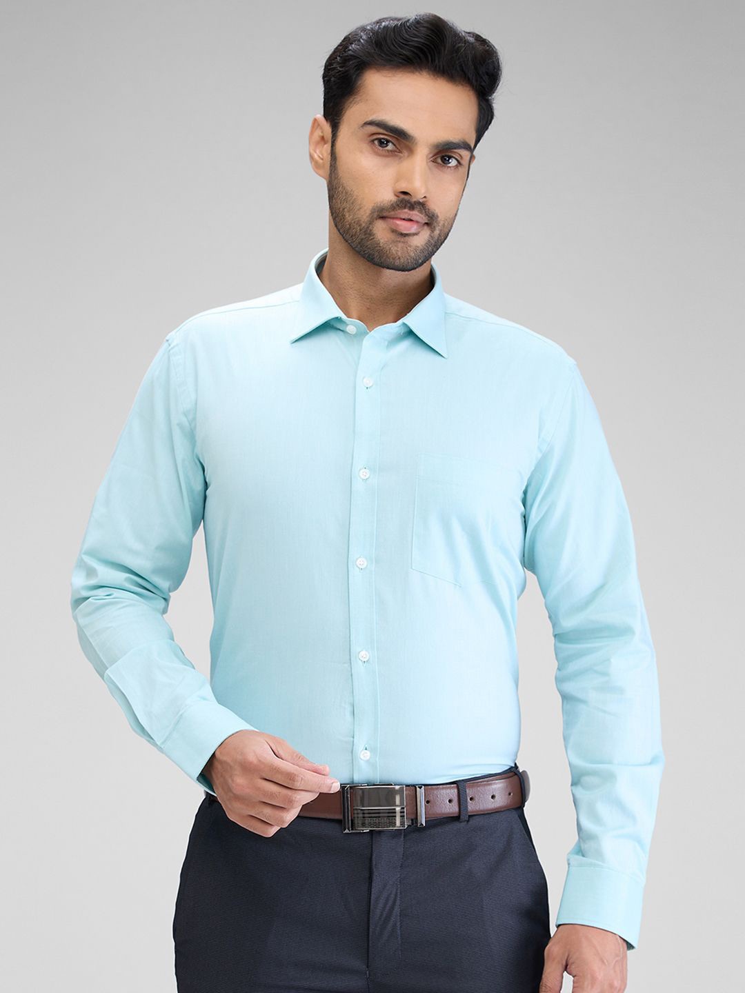 

Park Avenue Men Solid Slim Fit Opaque Casual Shirt, Green