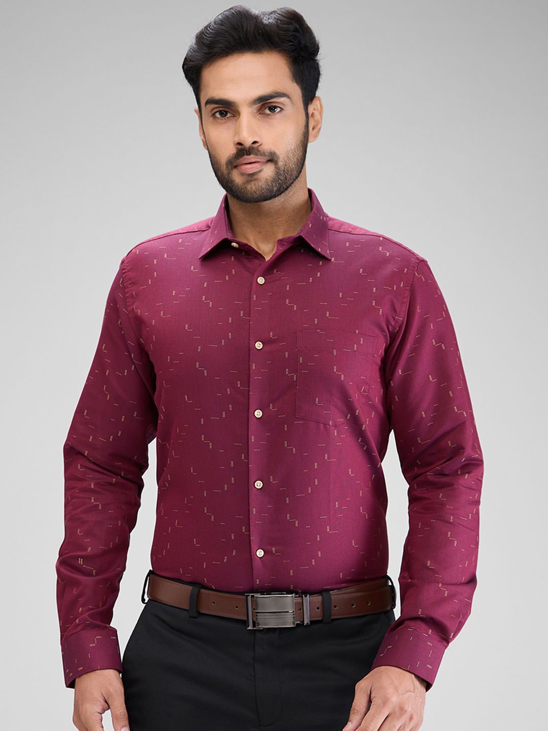 

Park Avenue Men Solid Slim Fit Opaque Casual Shirt, Maroon