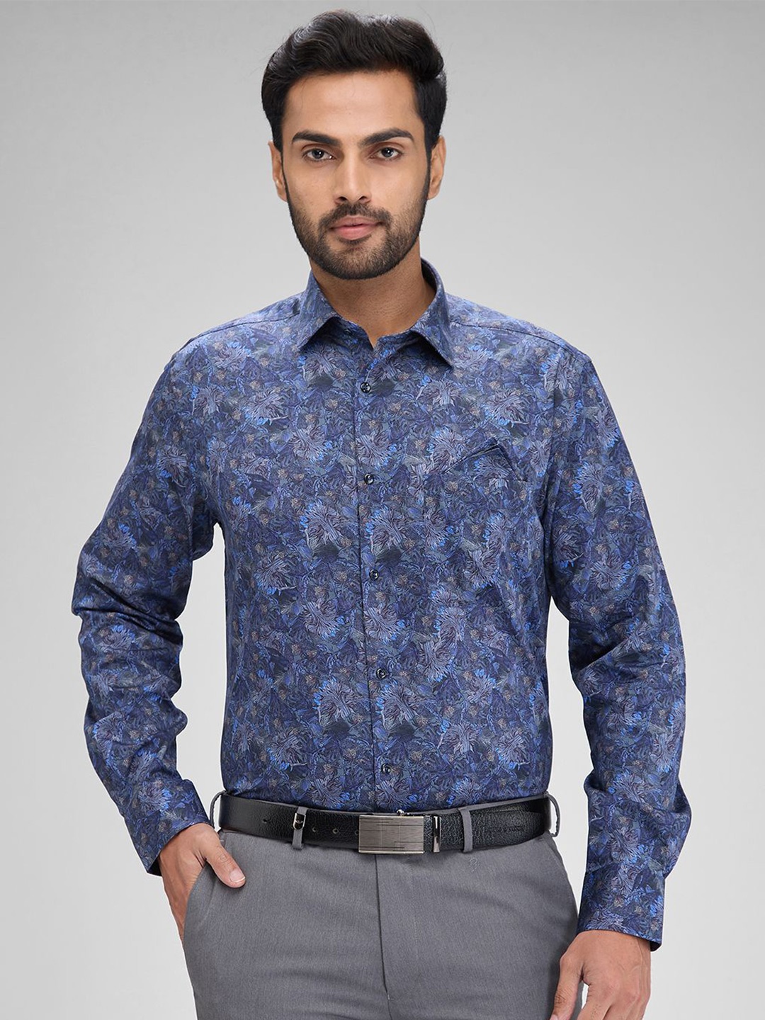 

Park Avenue Men Floral Opaque Printed Casual Shirt, Blue