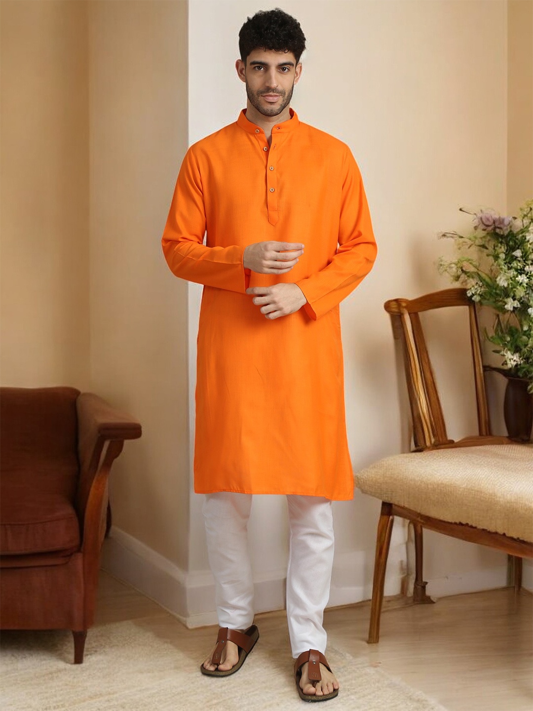 

TATTVA Mandarin Collar Straight Kurta With Trousers, Orange