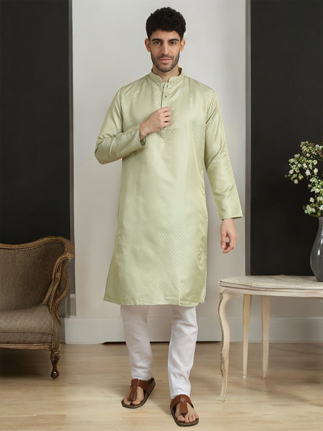 

TATTVA Ethnic Motifs Woven Design Mandarin Collar Straight Kurta With Trousers, Green