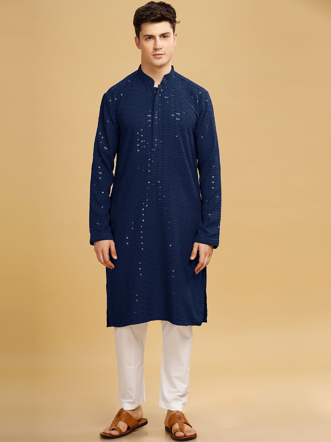 

Anouk Pure Cotton Geometric Sequence Embroidered Kurta and Pyjama, Navy blue